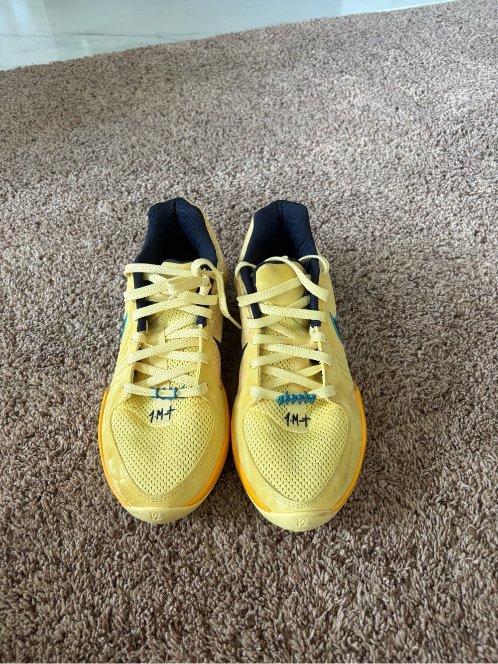 Yellow Athletic Sneakers - Lightweight Breathable basketball Shoes